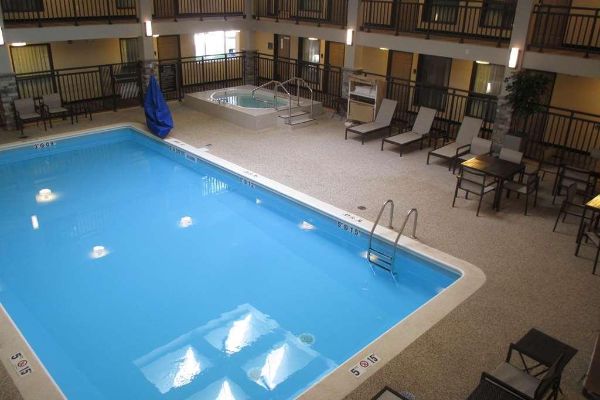 BEST WESTERN HARVEST INN AND S (Grand Forks)